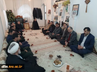 حضور کارکنان دانشکده  در منزل شهید مدافع حرم شهرستان  3