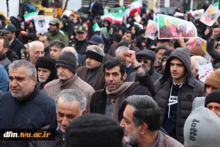 حضور پر شور کارکنان دانشکده در راهپیمایی سالگرد پیروزی شکوهمند انقلاب اسلامی ایران 4