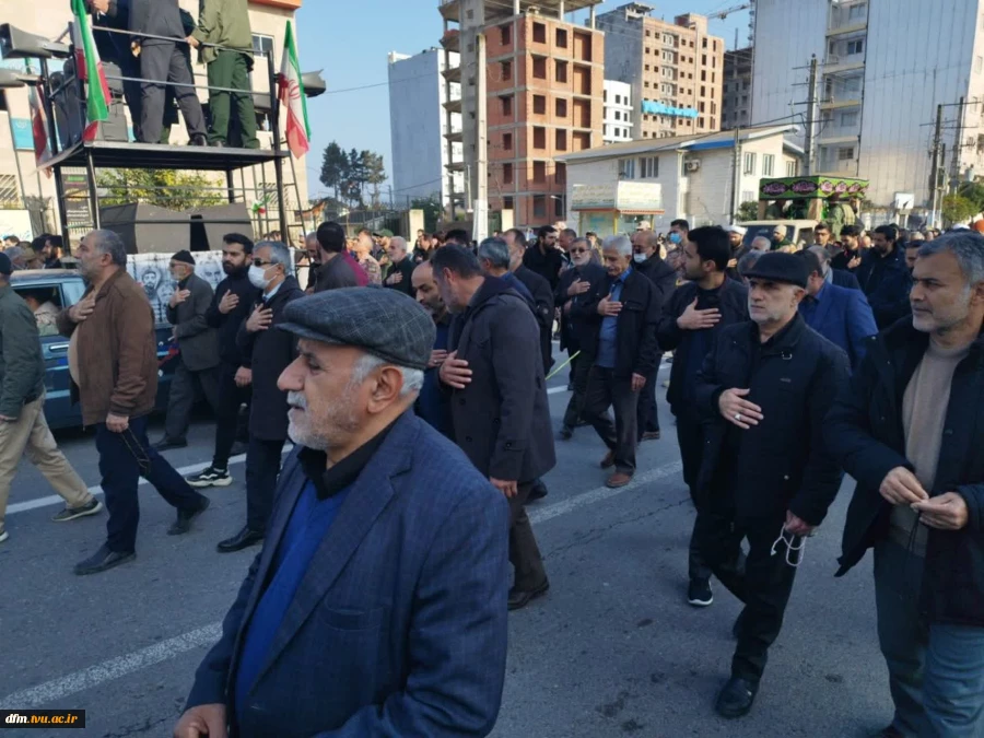 امروز چهار شنبه هفتم دی ماه مراسم  استقبال، تشییع و تدفین  پیکر شهید خوشنام دوران دفاع مقدس با حضور جمعی از مردم و مسئولین شهرستان محمودآباد برگزار شد. 4