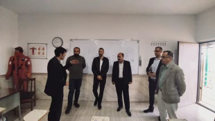 نشست دکتر احمدی ریاست با کاپیتان حائری مدیر عامل موسسه راهبردانش دریا در دانشکده ملی مهارت محمودآباد 6