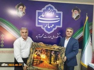 تجلیل دکتر حیدری تبار از ناخدا اصفهانیان 5